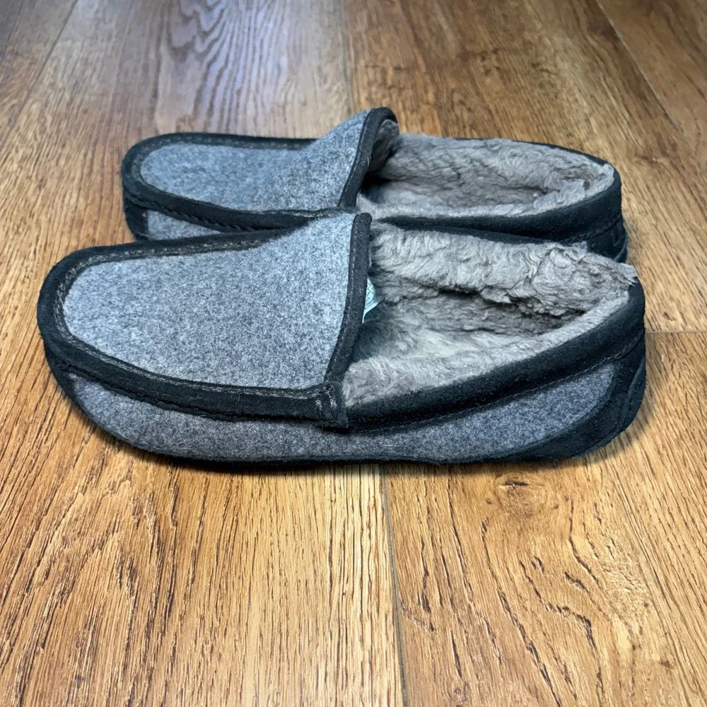 UGG Ascot‎ Wool Slippers Loafers Gray Black Mens Size 7